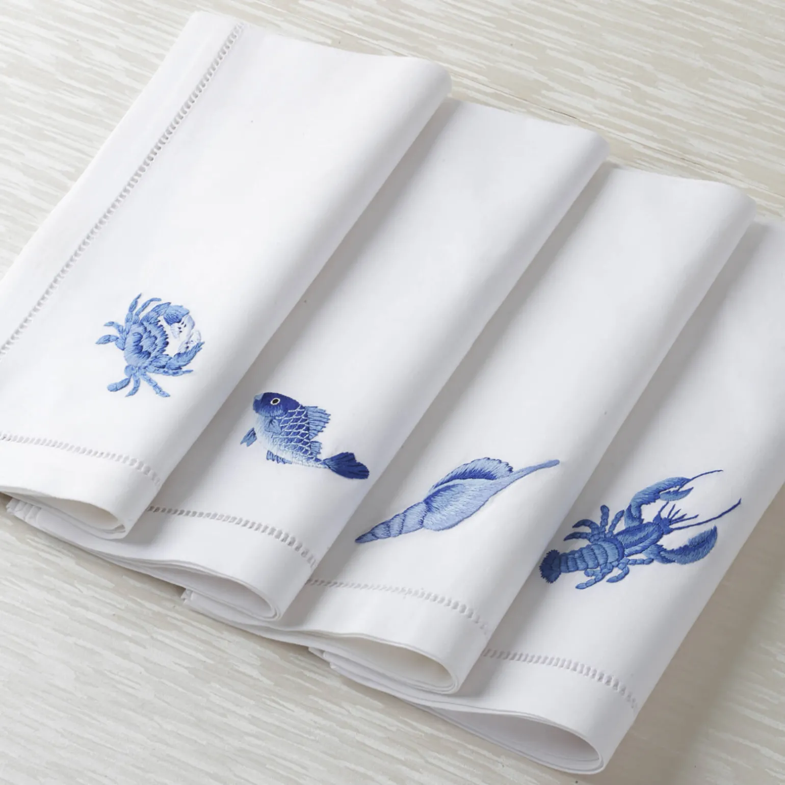 blue_lobster_dinner_napki_1.webp Blue Lobster Dinner Napkin