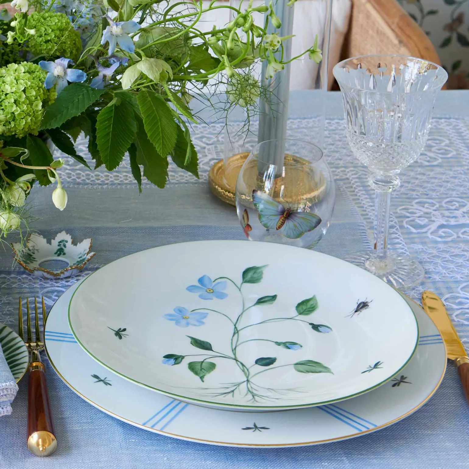 botanique_charger_plate_1-1.webp Botanique Charger Plate