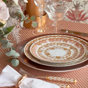 Dahlia Dinner Plate Rose