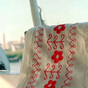 Daisy Tablecloth Red
