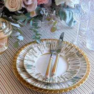 Ecaille Creme Dinner Plate