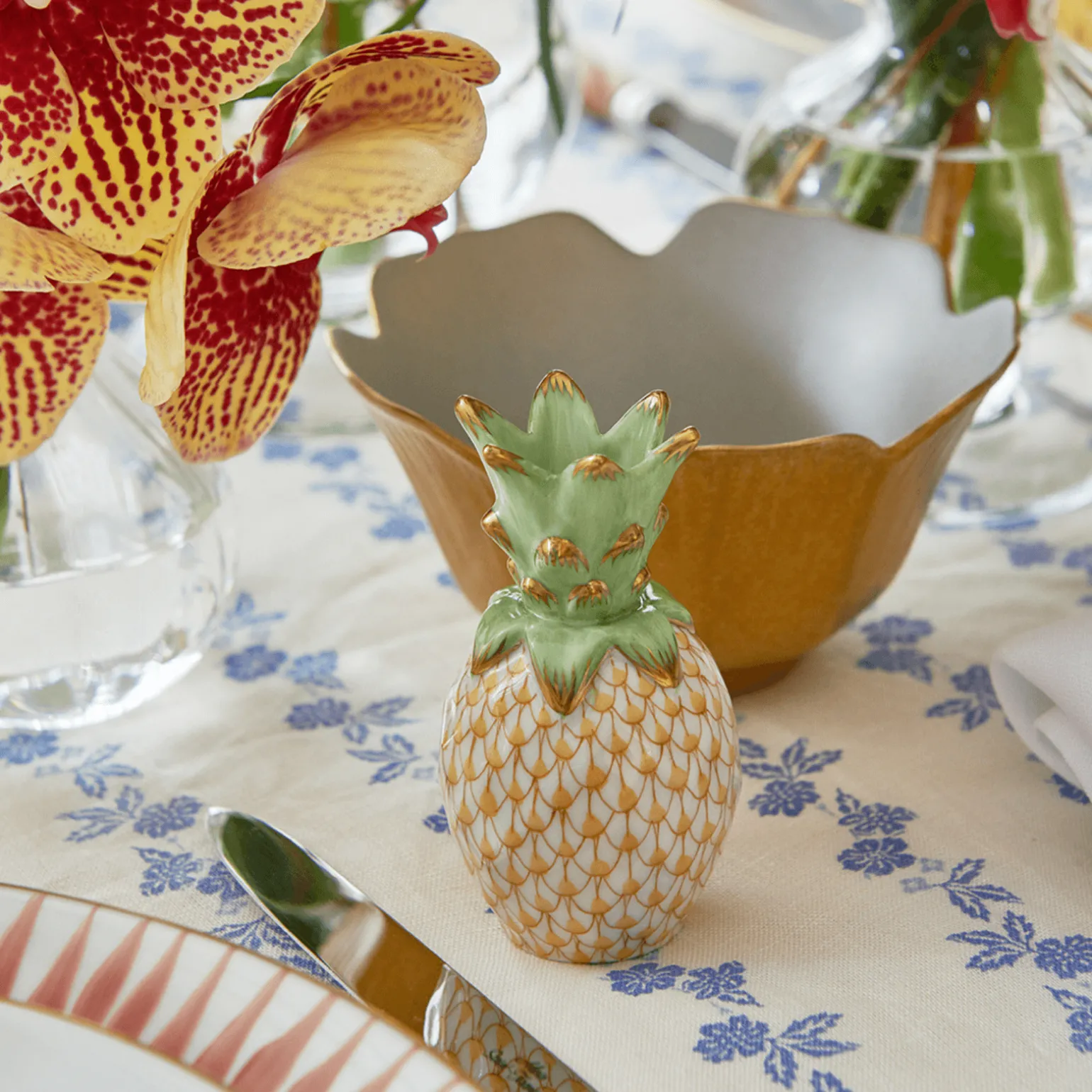 fleur_fluted_edge_bowl_1.webp Fleur Fluted Edge Bowl