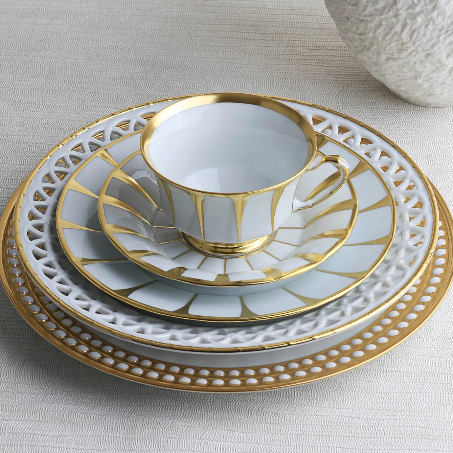 grecque_athena_dessert_pl_1.webp Grecque Athena Dessert Plate