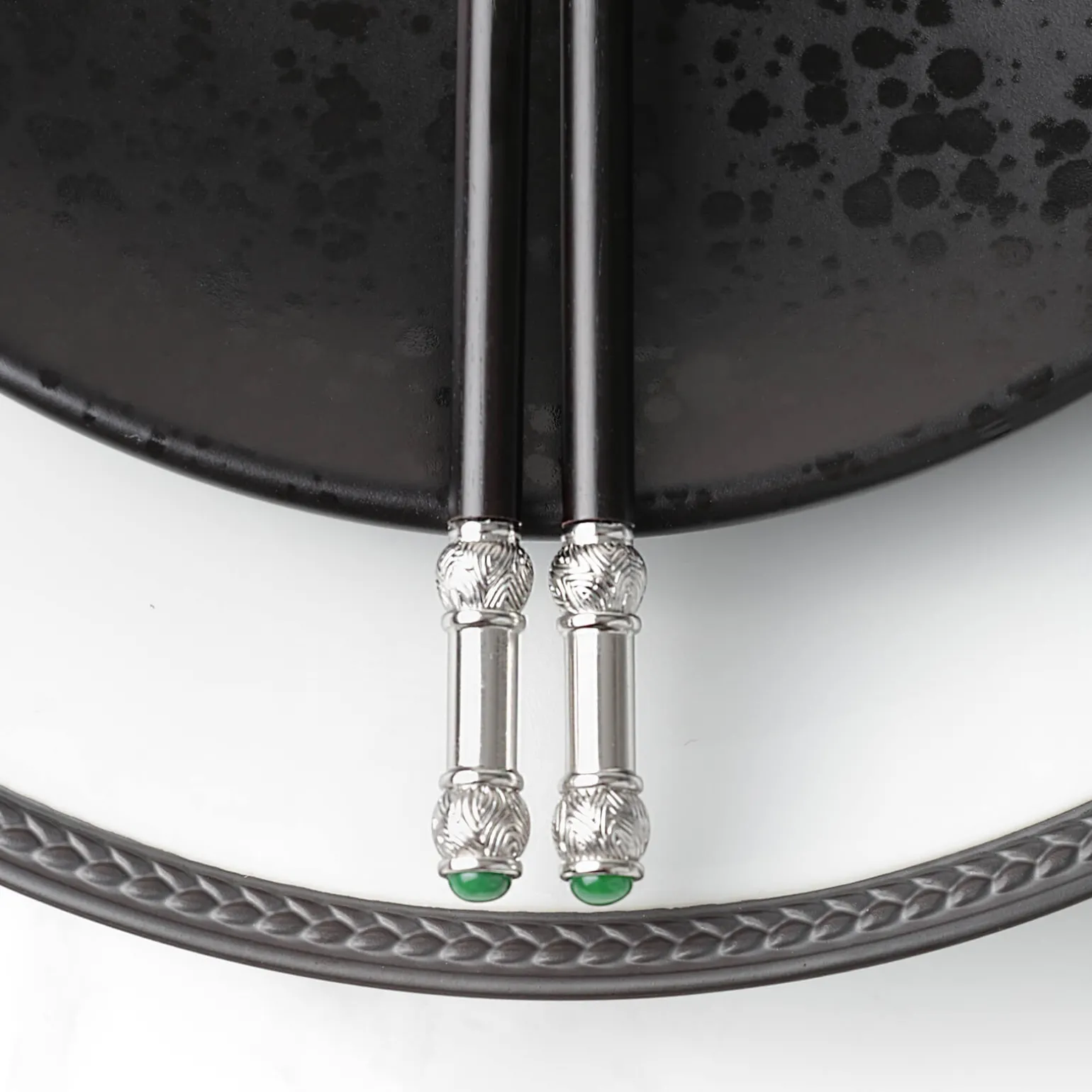 han_platinum_chopsticks_s_1.webp Han Platinum Chopsticks Set of 2 Pairs