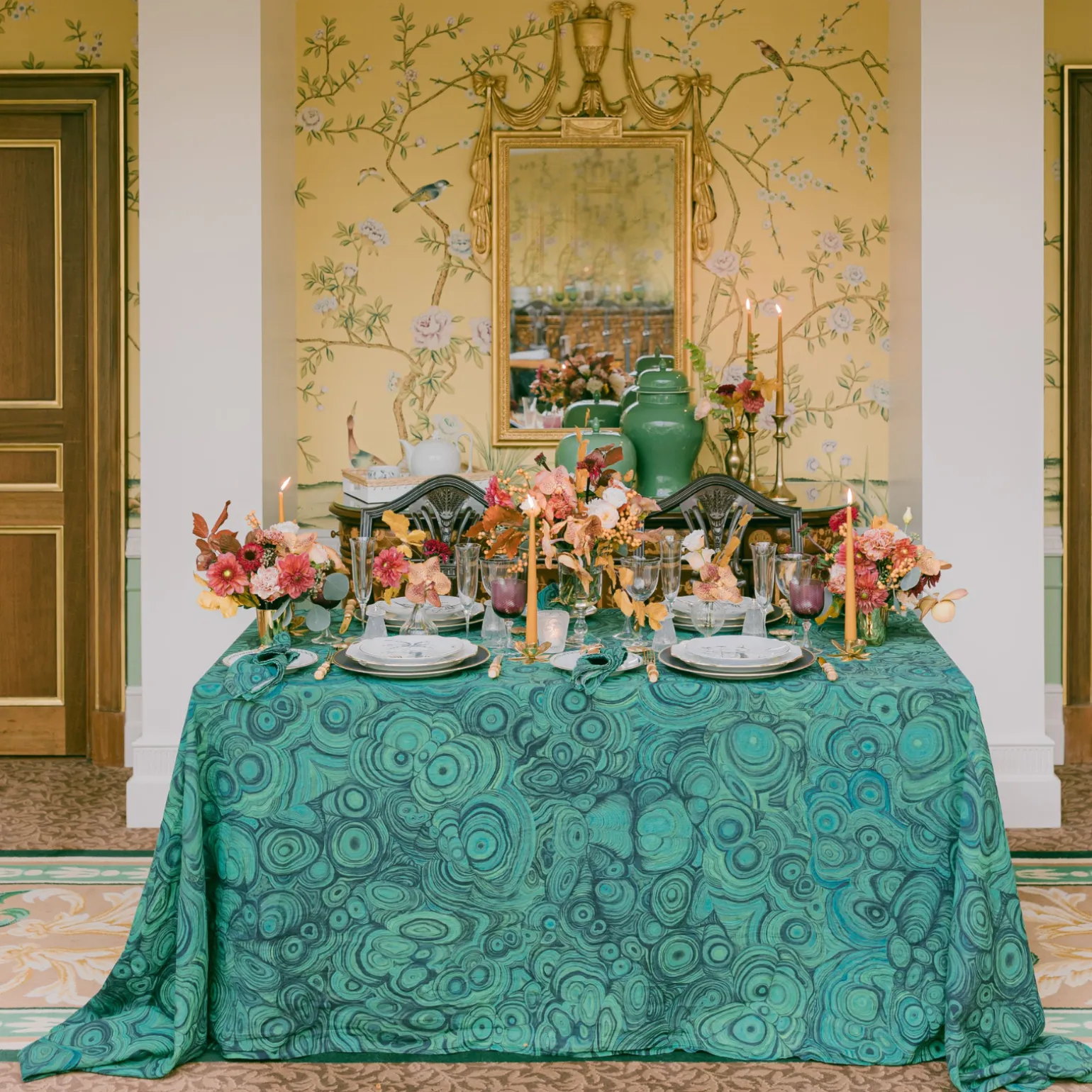 malachite_tablecloth_1.webp Malachite Tablecloth