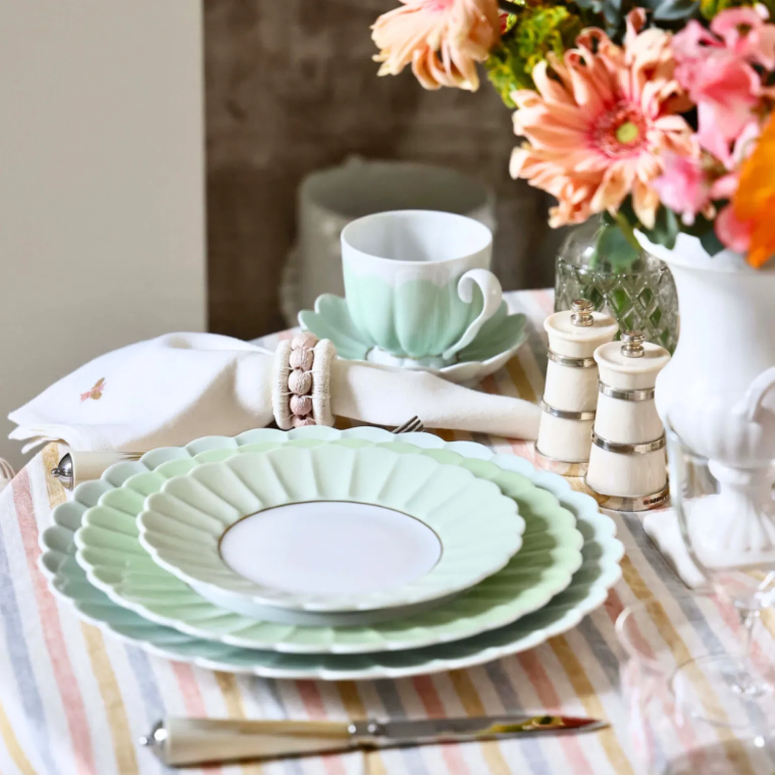 multi_stripe_frill_tablec_1.webp Multi Stripe Frill Tablecloth