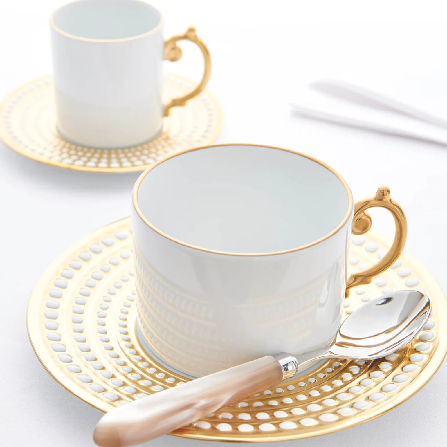 perle_gold_espresso_cup___1.webp Perlée Gold Espresso Cup & Saucer