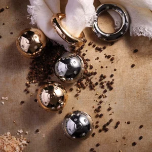 Stars Platinum Salt & Pepper Set