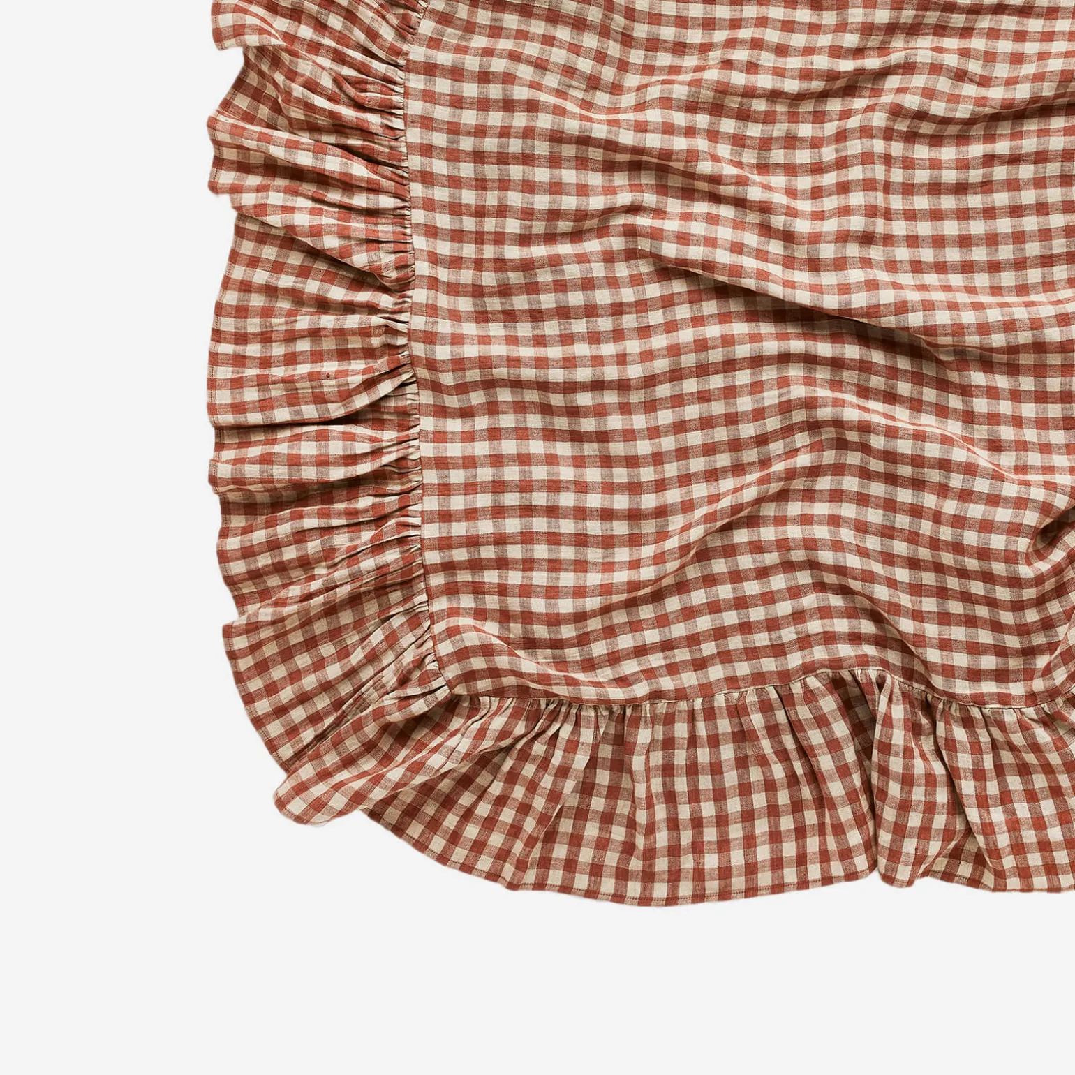 wes_gingham_frill_tablecl_2.webp Wes Gingham Frill Tablecloth Blush